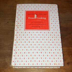 Mastering the Art of French Cooking Book first edition 1961 by Julia child, Beck